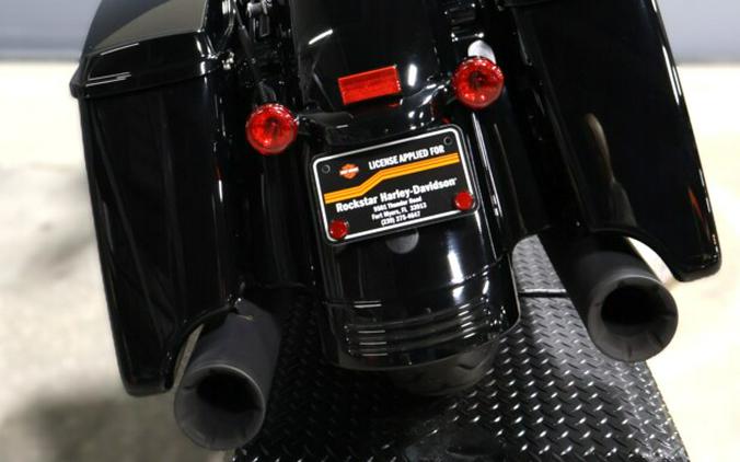 2023 Harley-Davidson Road Glide Special Vivid Black - Black Finish