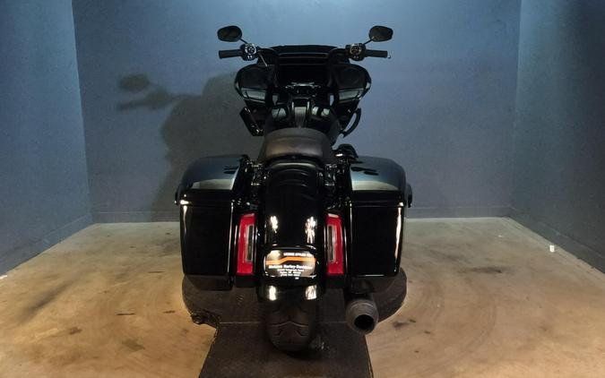2026 Harley-Davidson Road Glide Vivid Black Black Trim