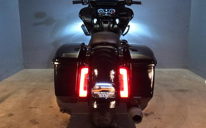 2026 Harley-Davidson Road Glide Vivid Black Black Trim