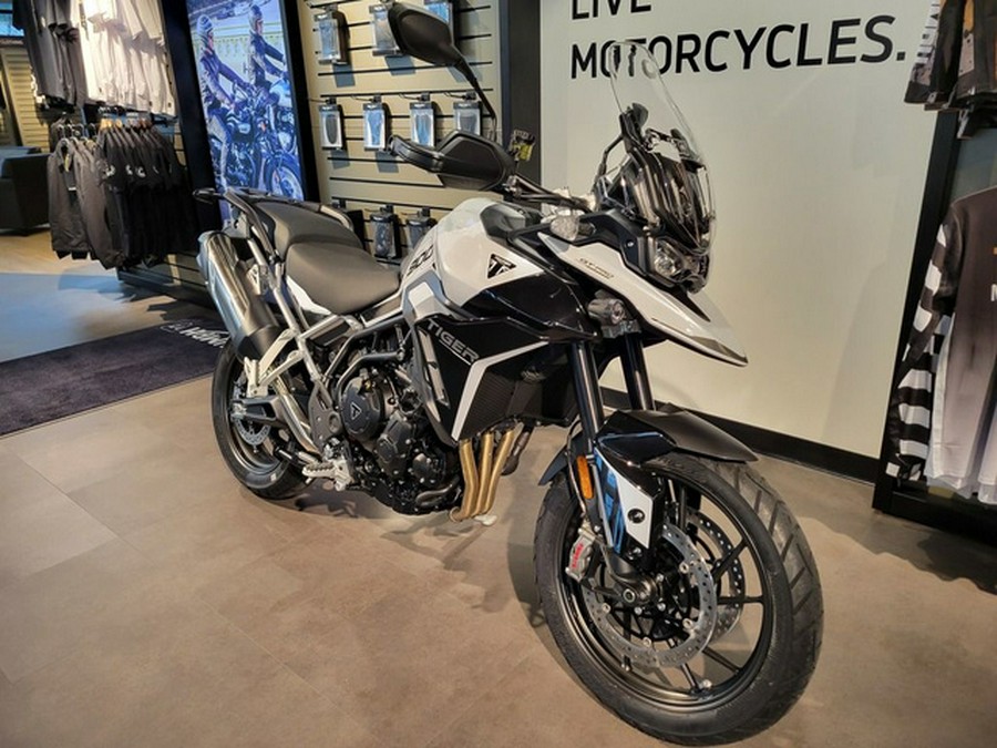 2024 Triumph Tiger 900 GT Pro Snowdonia White / Sapphire Black