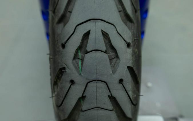 2011 YAMAHA YZFR1