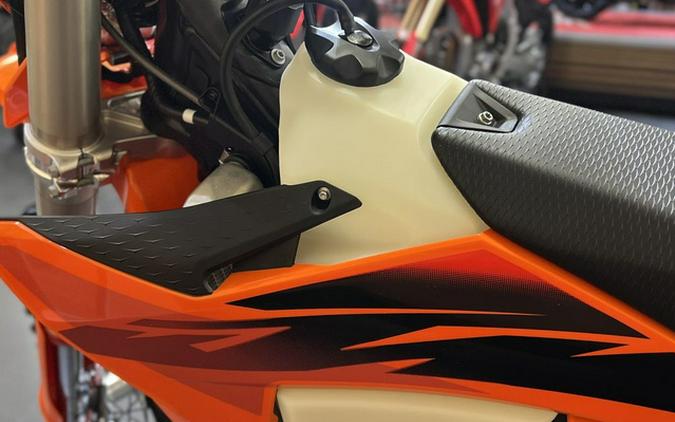 2027 KTM XC 300 W