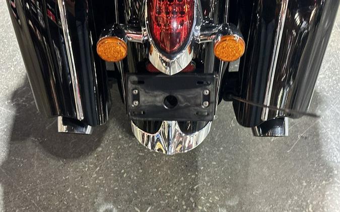 2018 Indian Roadmaster ABS Icon Thunder BlackSnake Skin Gree