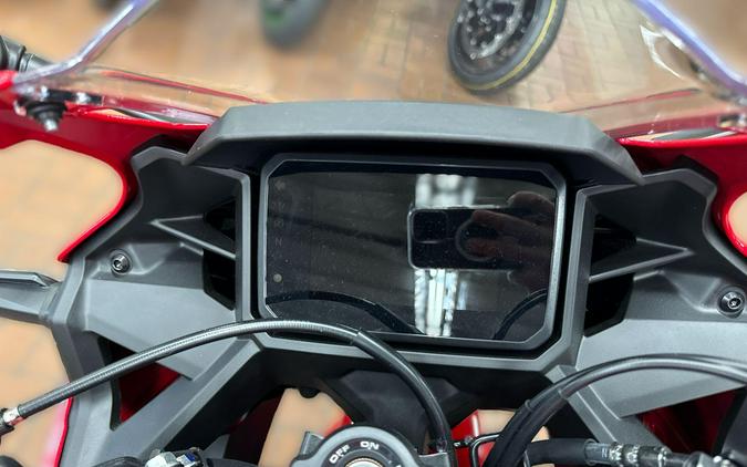 2025 Honda CBR500R ABS