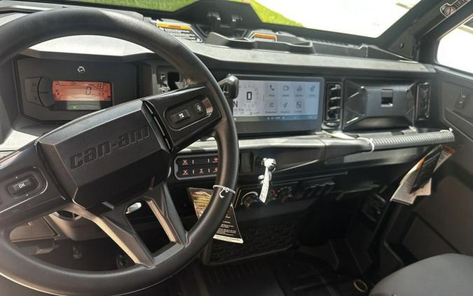 2026 Can-Am Defender MAX XT CAB HD11 With 10.25 In.Display