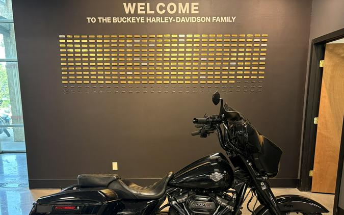 2021 Harley-Davidson® Street Glide® Special Vivid Black - Black Finish