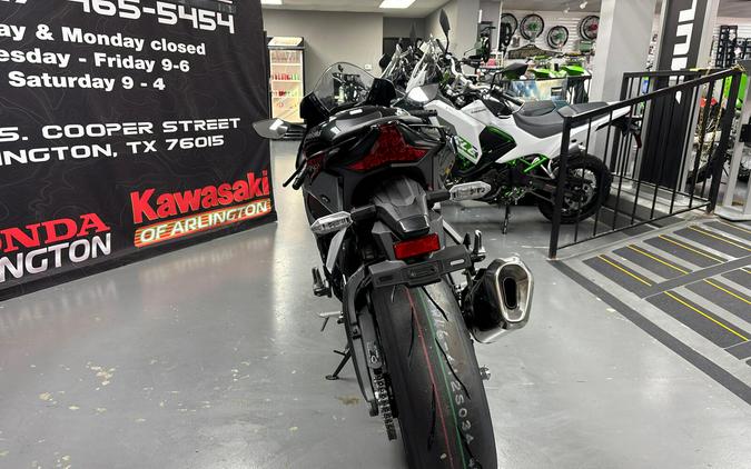 2026 Kawasaki NINJA ZX-10R