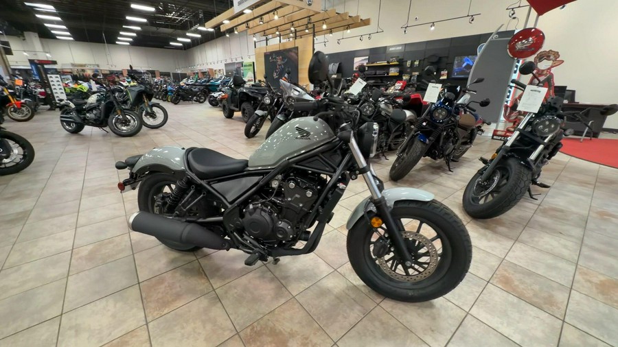2026 Honda REBEL 300 E-CLUTCH