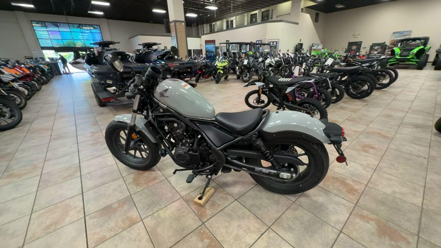 2026 Honda REBEL 300 E-CLUTCH