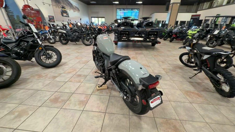 2026 Honda REBEL 300 E-CLUTCH