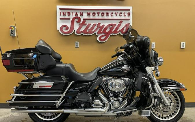 2010 Harley-Davidson® FLHTCU - Ultra Classic® Electra Glide