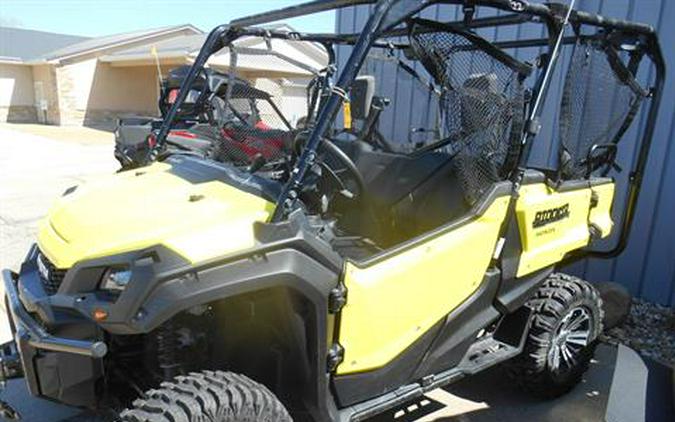 2018 Honda Pioneer 1000-5 Deluxe