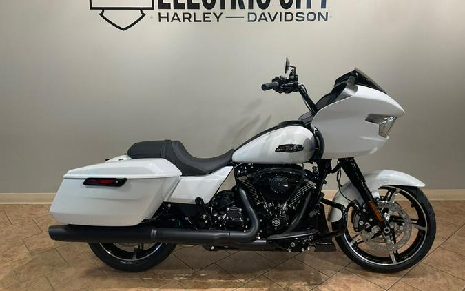 2024 Harley-Davidson®FLTRX Road Glide® White Onyx Pearl