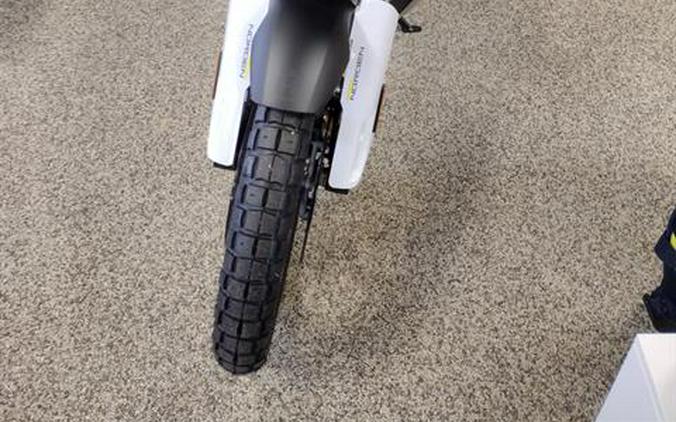 2025 Husqvarna Norden 901