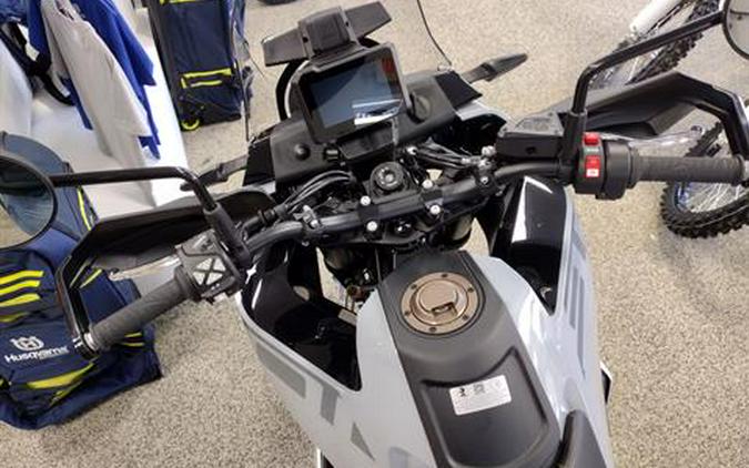 2025 Husqvarna Norden 901