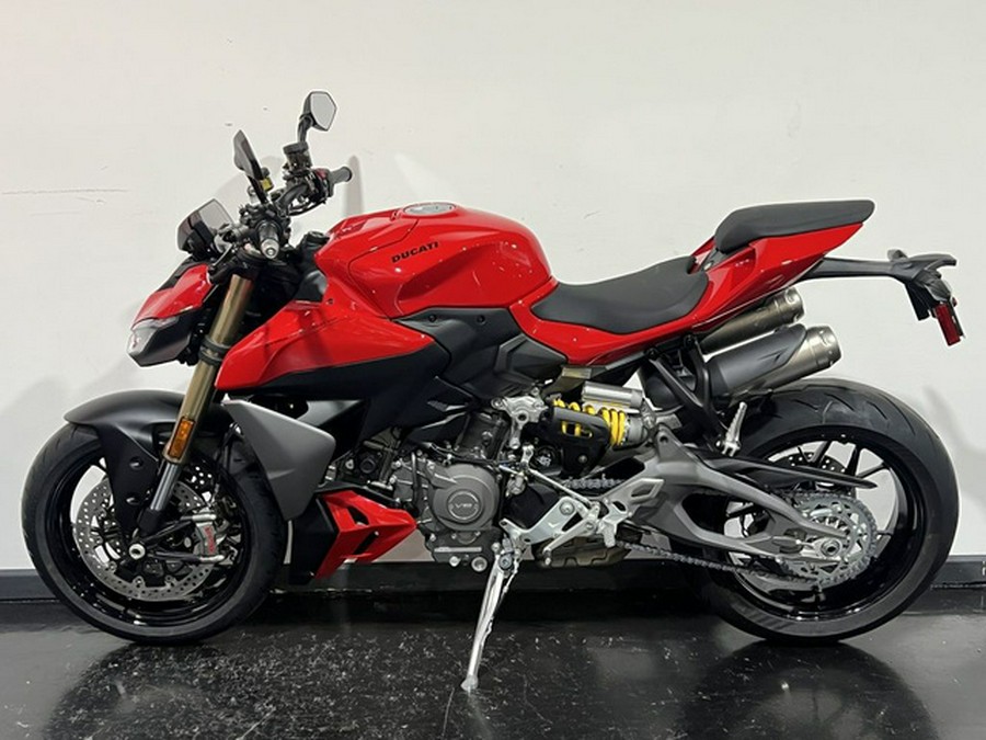 2026 Ducati Streetfighter V2