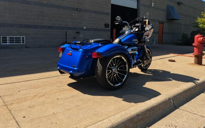 2025 Harley-Davidson Road Glide 3 Blue Burst