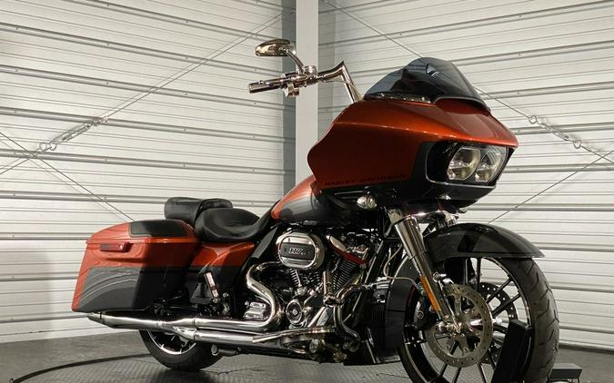 2018 Harley-Davidson® FLTRXSE - CVO™ Road Glide®