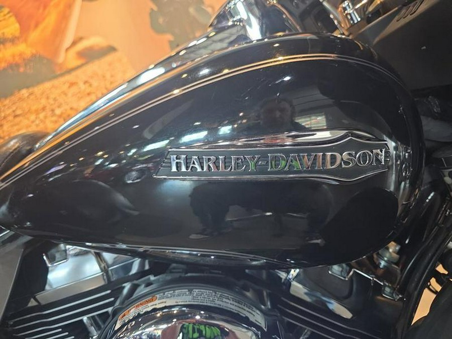 2014 Harley-Davidson® FLHTCUTG - Tri Glide® Ultra