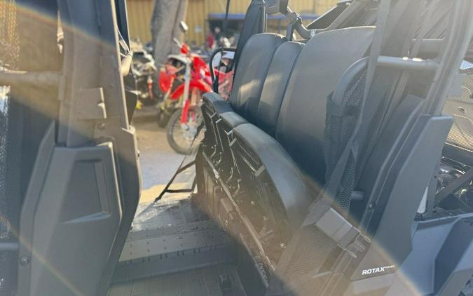 2026 Can-Am® Defender MAX DPS HD10