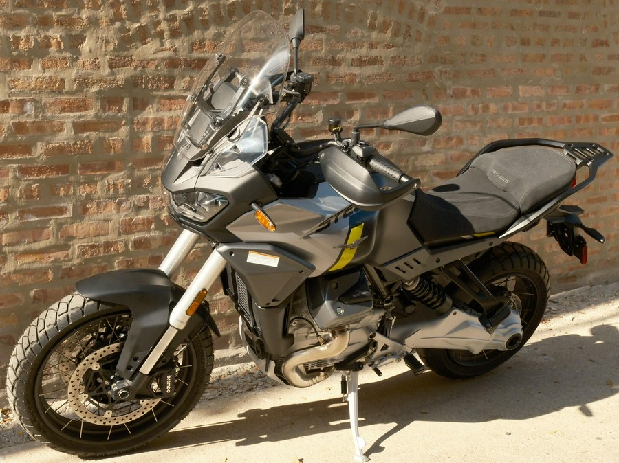 2025 Moto Guzzi Stelvio