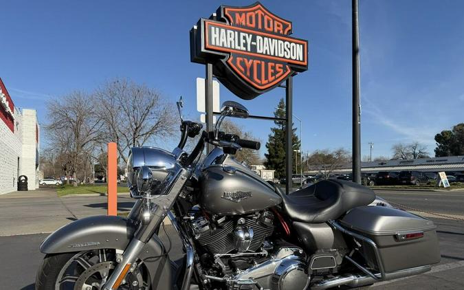 2017 Harley-Davidson® Road King®
