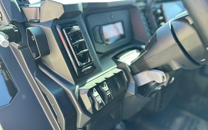 2026 Can-Am Defender MAX Lone Star CAB HD11