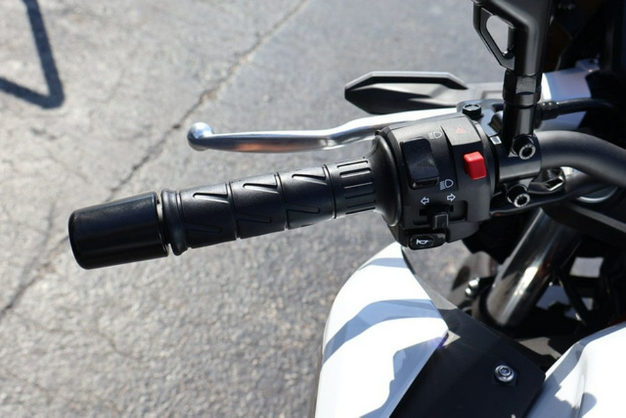2026 Kawasaki Z500 SE ABS