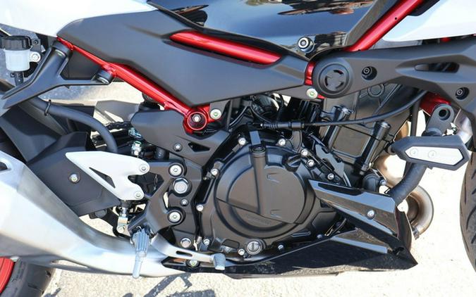 2026 Kawasaki Z500 SE ABS