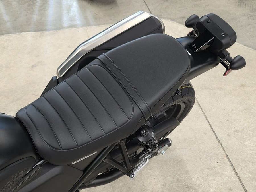 2025 Honda SCL 500