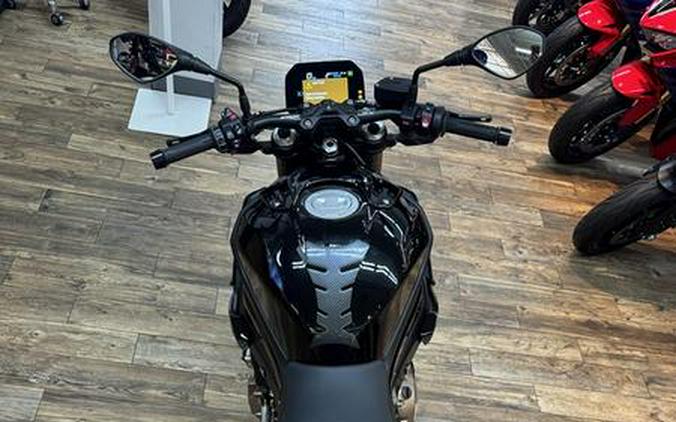 2024 BMW S 1000 R Black Storm Metallic