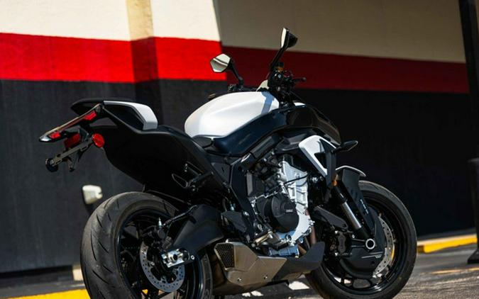 2026 CFMOTO NK 675