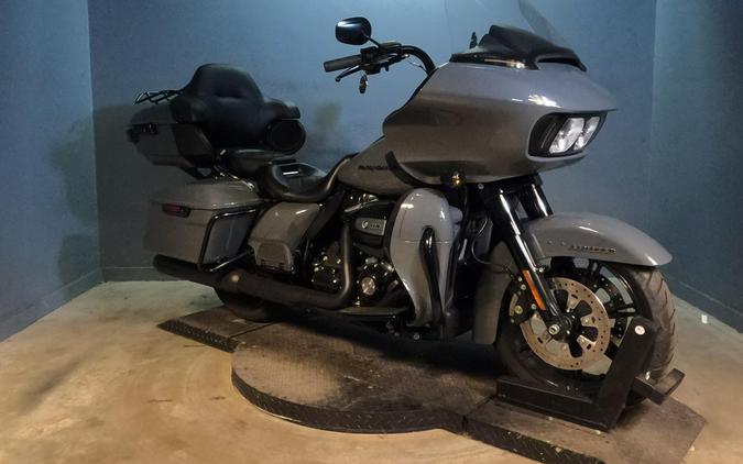 2022 Harley-Davidson Road Glide Limited Gunship Grey - Black Finish