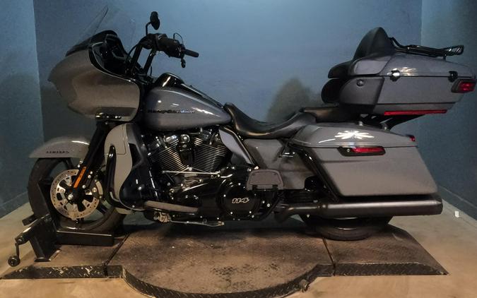 2022 Harley-Davidson Road Glide Limited Gunship Grey - Black Finish
