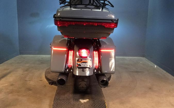 2022 Harley-Davidson Road Glide Limited Gunship Grey - Black Finish