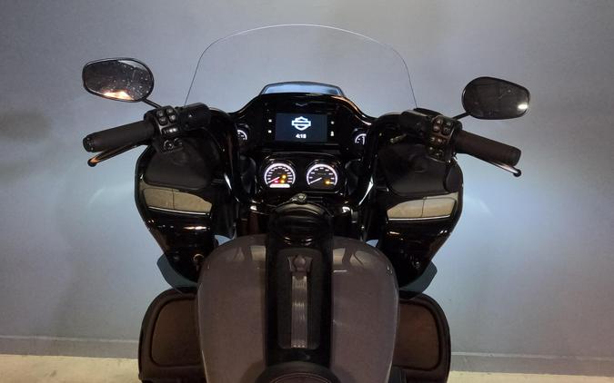 2022 Harley-Davidson Road Glide Limited Gunship Grey - Black Finish