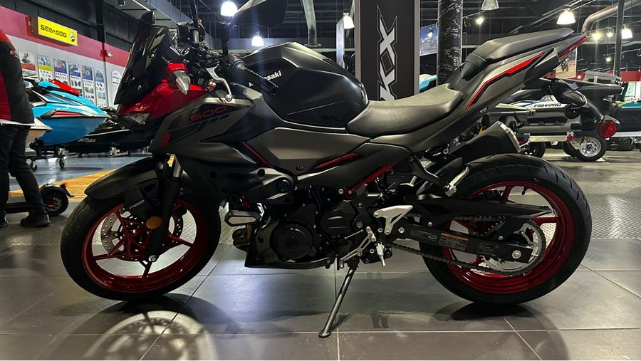 2024 Kawasaki Z500 SE ABS