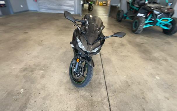 2023 Kawasaki NINJA 400 ABS