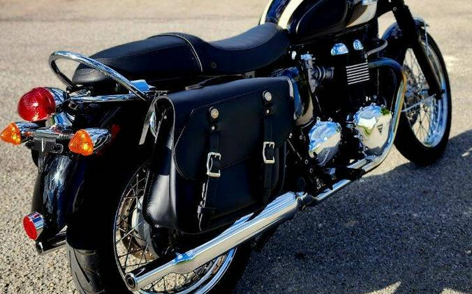 2010 Triumph Bonneville T100