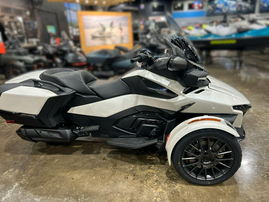 2026 Can-Am SPYDER RT (SE6)