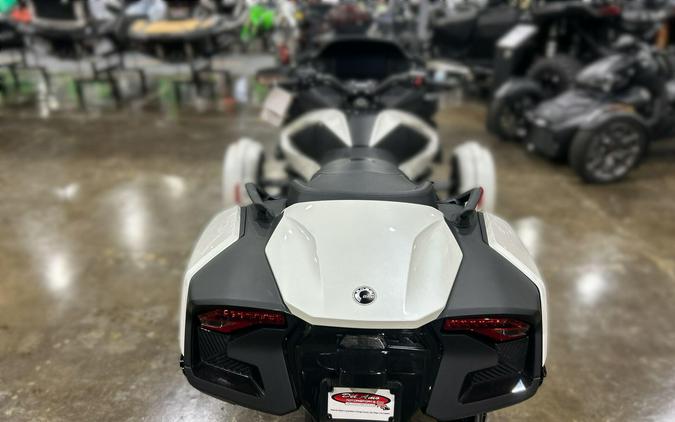 2026 Can-Am SPYDER RT (SE6)