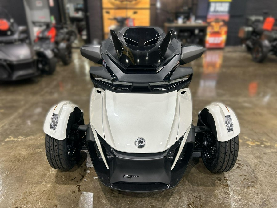 2026 Can-Am SPYDER RT (SE6)