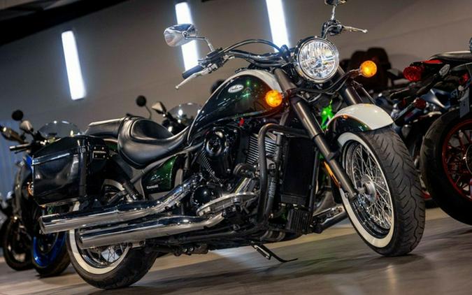 2022 Kawasaki Vulcan 900 Classic