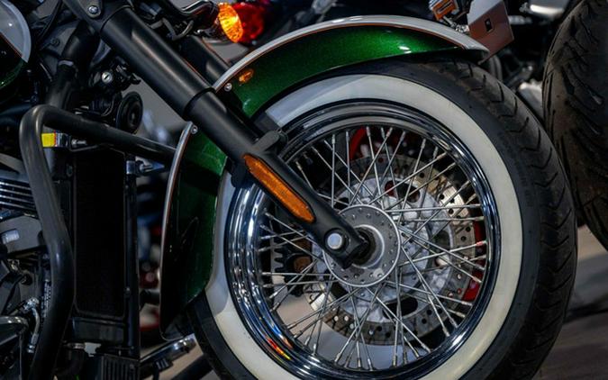 2022 Kawasaki Vulcan 900 Classic