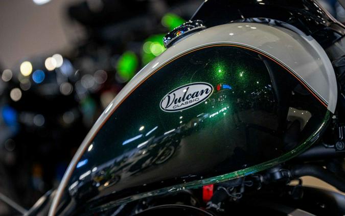 2022 Kawasaki Vulcan 900 Classic