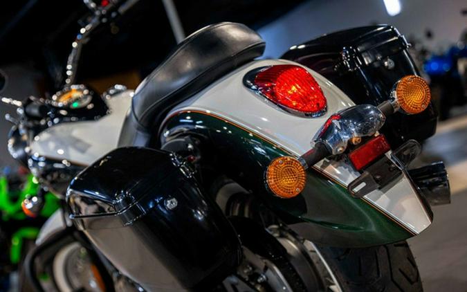 2022 Kawasaki Vulcan 900 Classic