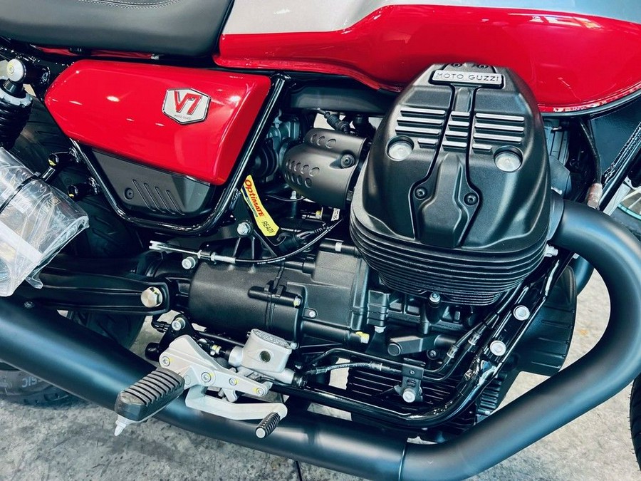 2024 Moto Guzzi V7 Stone