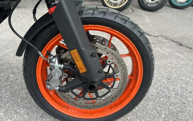 2024 KTM 890 SMT