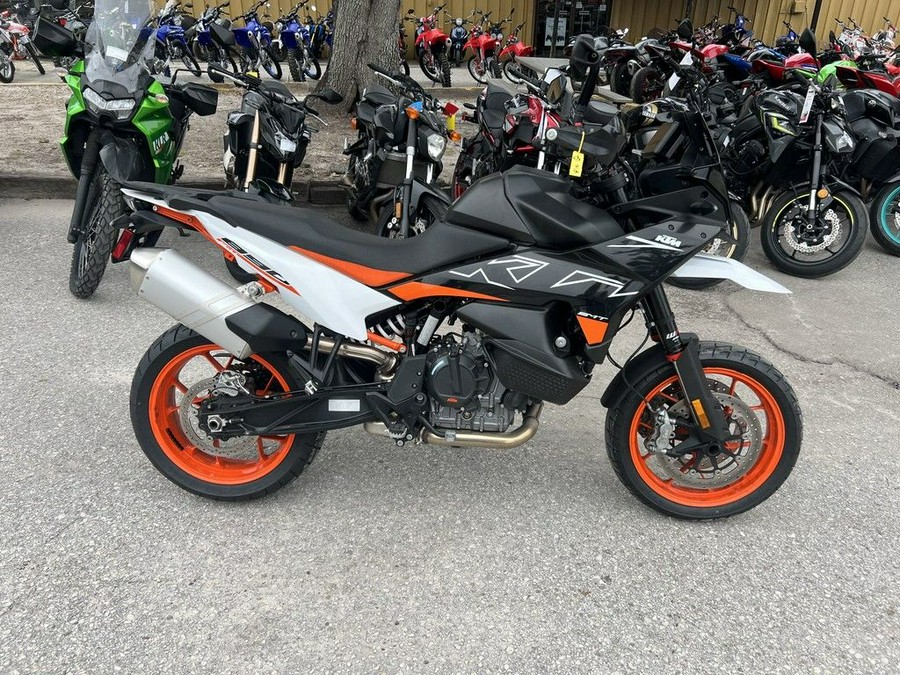 2024 KTM 890 SMT