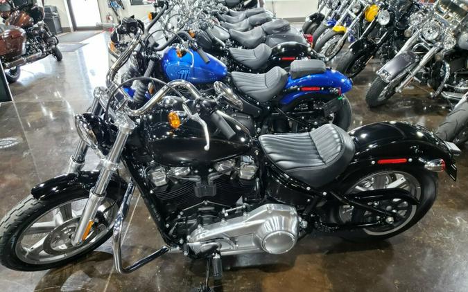 2022 Harley-Davidson® Softail Standard® Vivid Black